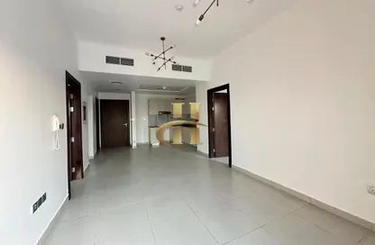 شقة - 2 غرف نوم - 2 حمامات للايجار في بوابة بن غاطي - منطقة 15 - قرية جميرا الدائرية - دبي شقة - 2 غرف نوم - 2 حمامات للايجار في بوابة بن غاطي - منطقة 15 - قرية جميرا الدائرية - دبي