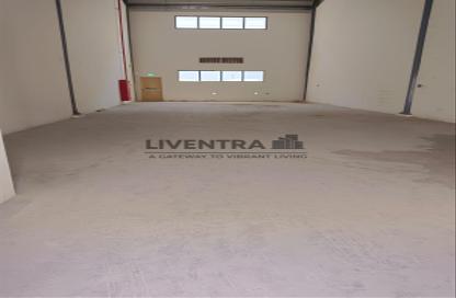 Warehouse - Studio for rent in Al Khawaneej - Dubai