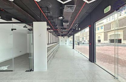 Shop - Studio - 1 Bathroom for rent in Oud Metha - Bur Dubai - Dubai