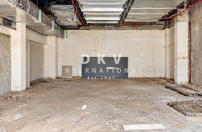 Shop - Studio - 1 for rent in Millennium Plaza Hotel  and  Commercial Tower - Sheikh Zayed Road - Dubai