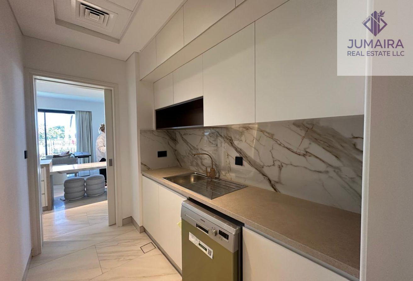 BrandNew 5BR villa | Casino Sea View | Island
