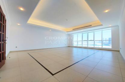 Apartment - 3 - 4 for rent in Mina Road - Tourist Club Area - Abu Dhabi Apartment - 3 - 4 for rent in Mina Road - Tourist Club Area - Abu Dhabi