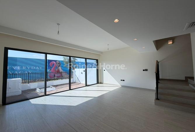 77793007 - Property Image 3