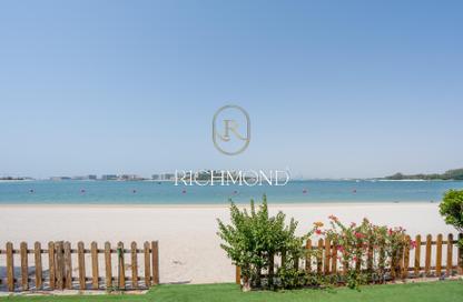 Townhouse - 4 Bedrooms - 5 Bathrooms for rent in Palma Residences - Palm Jumeirah - Dubai