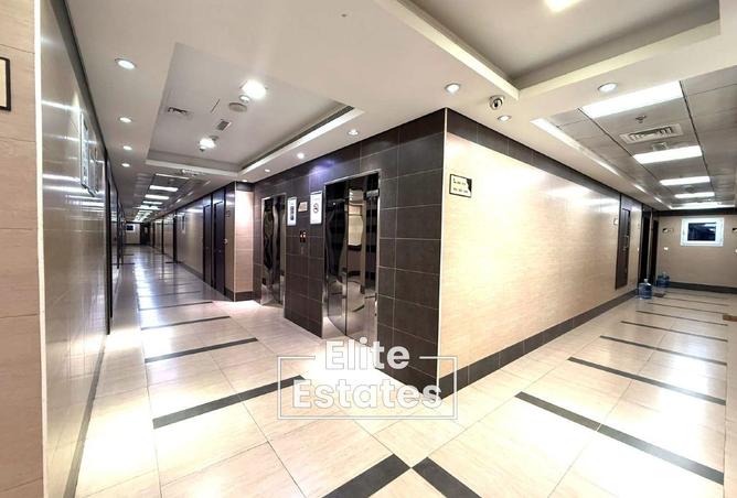 1 Month Rent Free | Parking | Vacant