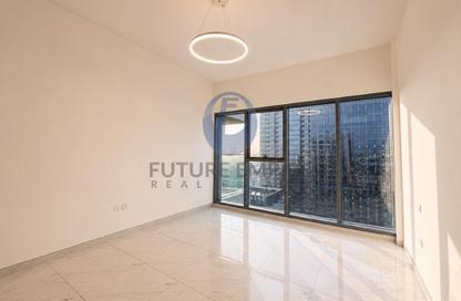 Apartment - 1 Bedroom - 2 Bathrooms for rent in Titanium Tower - Al Karama - Dubai Apartment - 1 Bedroom - 2 Bathrooms for rent in Titanium Tower - Al Karama - Dubai