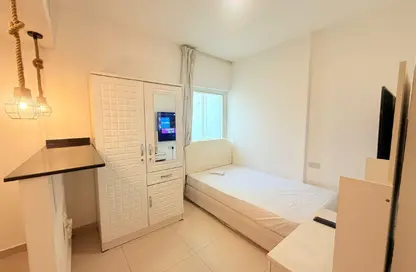 شقة - 1 حمام للايجار في معسكر آل نهيان - أبوظبي