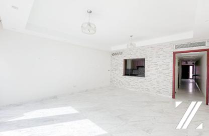 Villa - 5 Bedrooms - 6 Bathrooms for rent in Mirdif Villas - Mirdif - Dubai