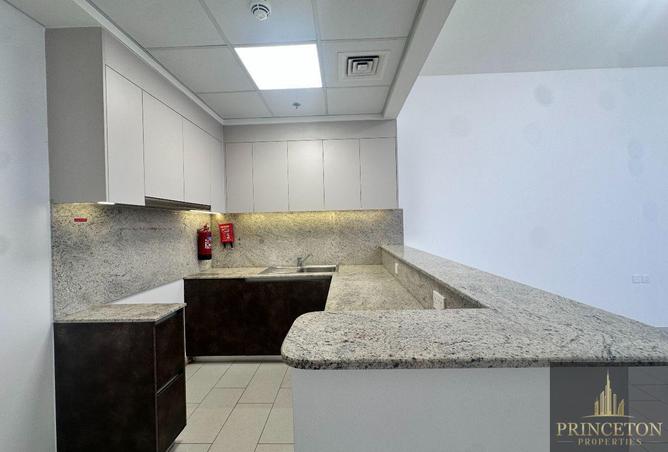 87893627 - Property Image 3