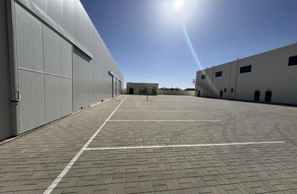Warehouse - Studio - 1 Bathroom for rent in Al Sad - Al Ain