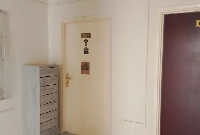 132001728 - Property Image 3