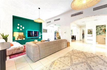 Villa - 3 Bedrooms - 4 Bathrooms for sale in Deema 3 - Deema - The Lakes - Dubai