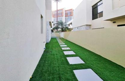 Villa - 5 - 7 for rent in Brookfield - Damac Hills - Dubai
