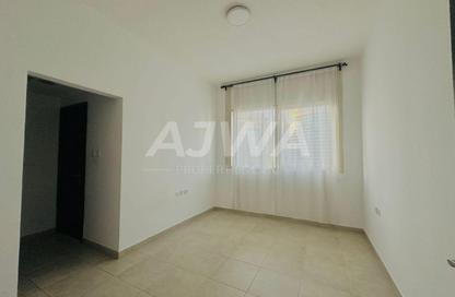 Apartment - 2 Bedrooms - 3 Bathrooms for rent in Lake Shore Tower - JLT Cluster Y - Jumeirah Lake Towers - Dubai