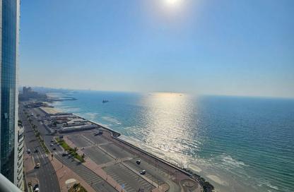 Apartment - 3 Bedrooms - 4 Bathrooms for rent in Corniche Tower - Ajman Corniche Road - Ajman