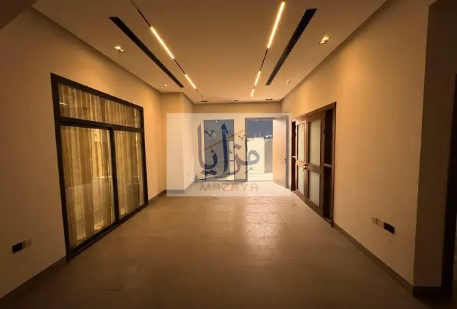 157789455 - Property Image 2