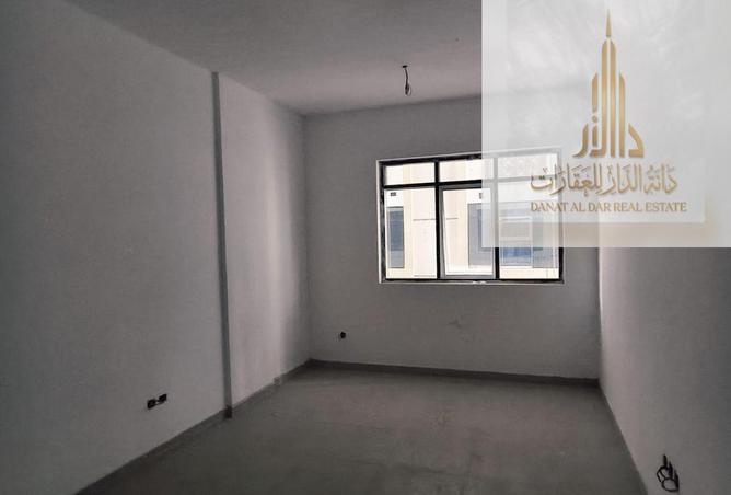 117705032 - Property Image 3