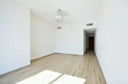 شقة - 2 غرف نوم - 2 حمامات للايجار في برج نورا - مدينة الحبتور - الخليج التجاري - دبي