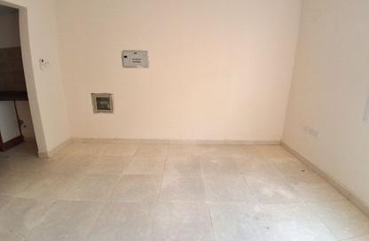Apartment - Studio - 1 for rent in Fire Station Road - Muwaileh - Sharjah