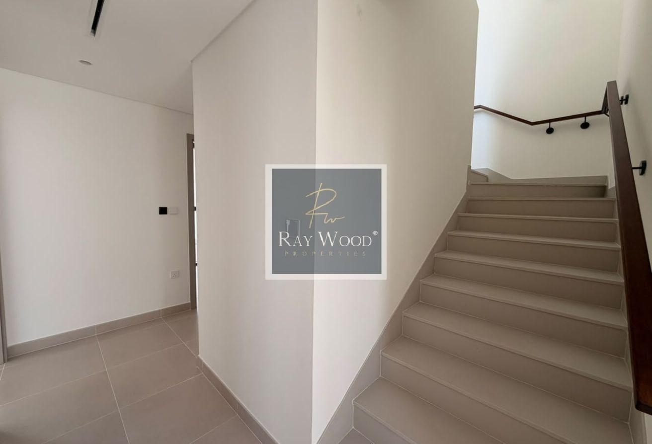 4BR+Maid| Ready To Move| Prime location photo 7
