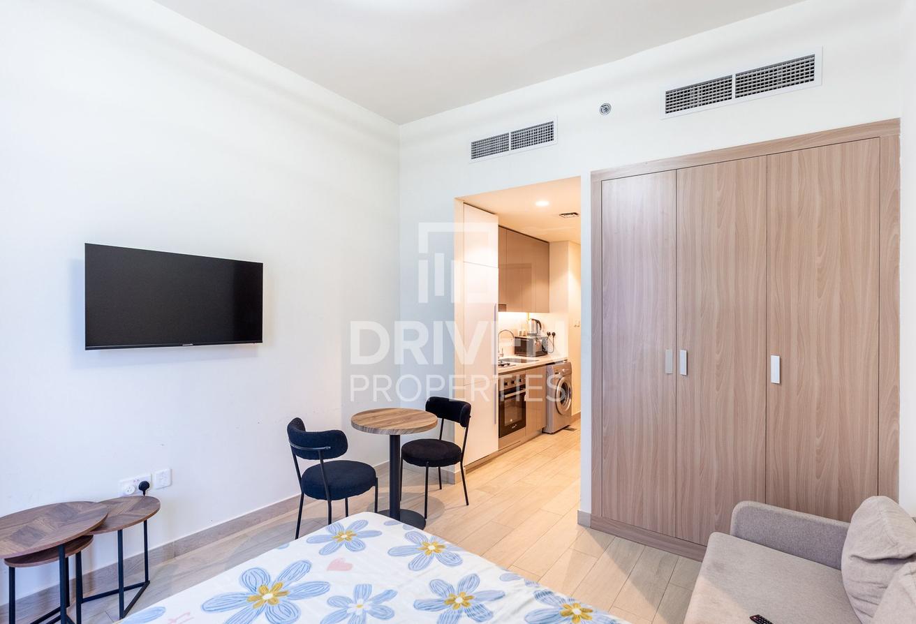 Amazing Studio | Modern Layout | Living photo 5