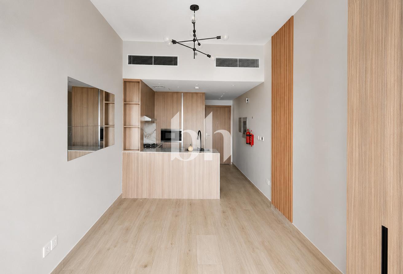 Kitchen Furnished | Balcony | 12 Cheques Option photo 4