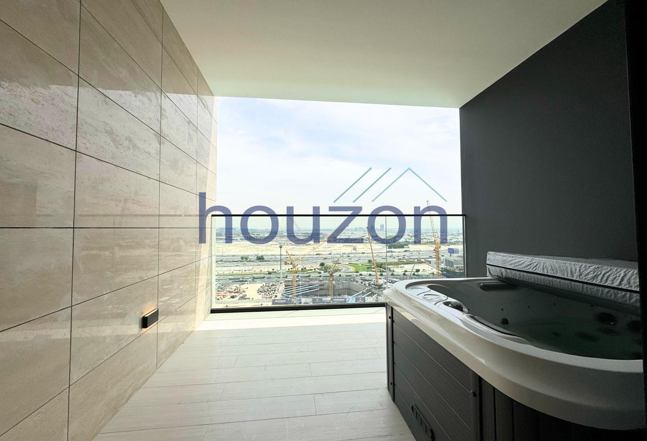 Luxury Studio | Canal+Pool View | Private Jacuzzi photo 10