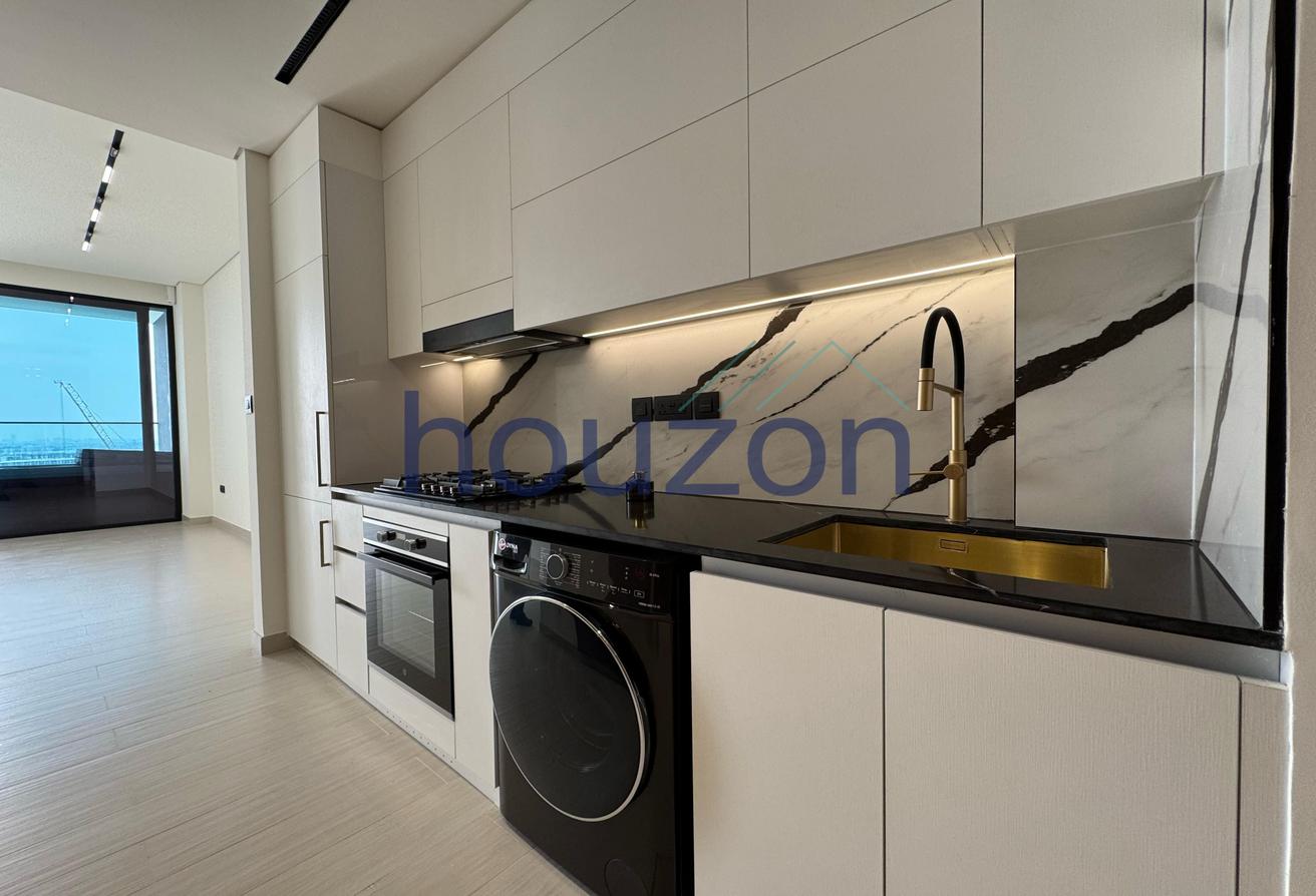 Luxury Studio | Canal+Pool View | Private Jacuzzi photo 4