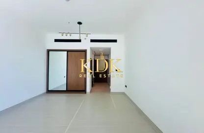 شقة - 1 حمام للايجار في بن غاطي عنبر - منطقة 11 - قرية جميرا الدائرية - دبي