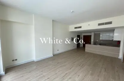 شقة - غرفة نوم - 2 حمامات للايجار في ياسمين بي - الياسمين - داماك هيلز - دبي