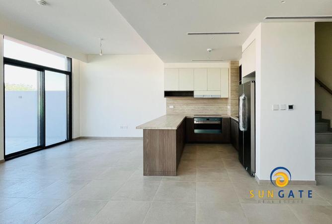 2Of0qxYGHpY - صورة العقار 2