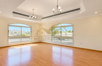Villa - 4 - 6 for rent in Al Safa 2 - Al Safa - Dubai