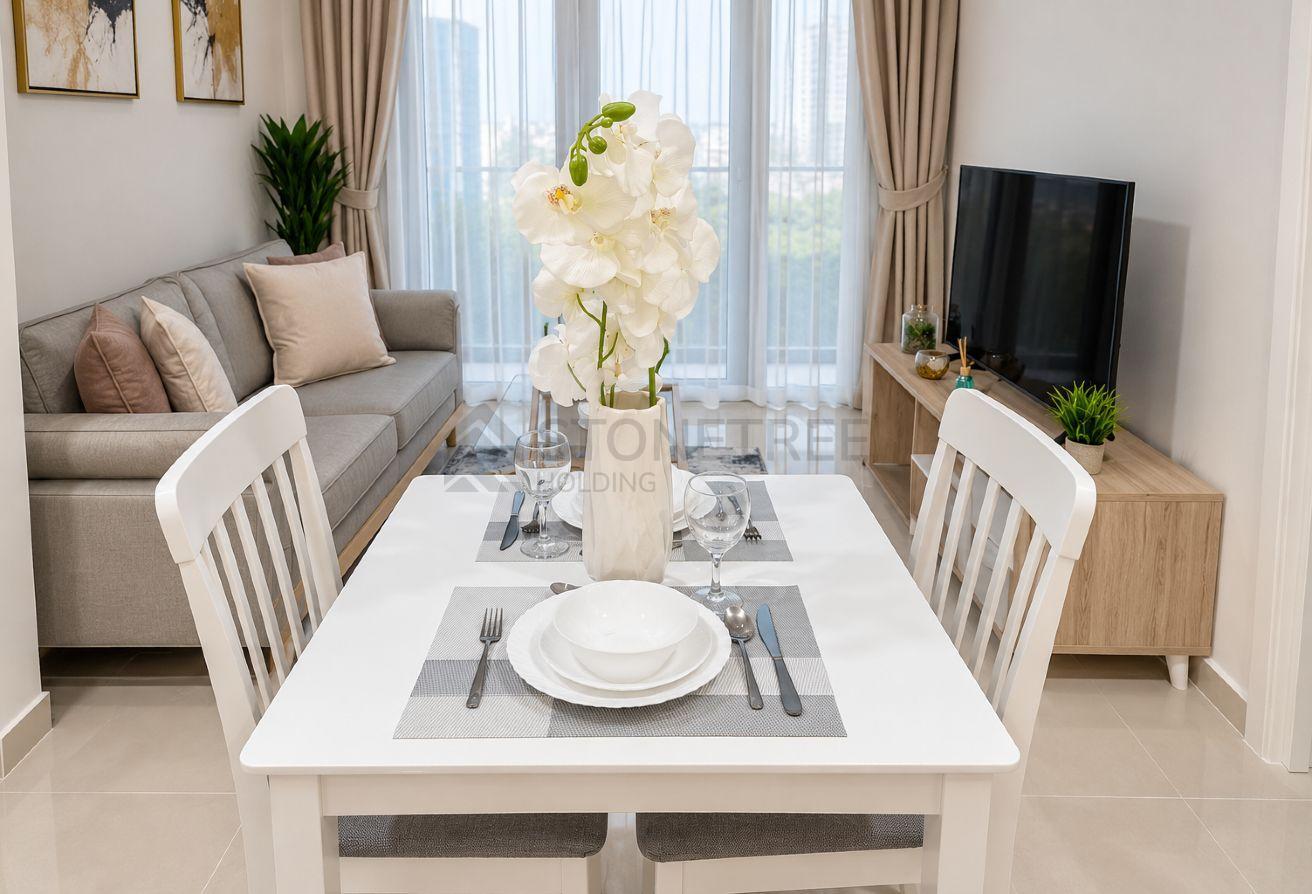 12 CHEQUES | Golf Vita A | Furnished photo 5