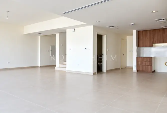 156004727 - Property Image 2