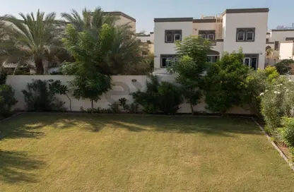 فيلا - 3 غرف نوم - 4 حمامات للايجار في ديستريكت 5 - جميرا بارك - دبي