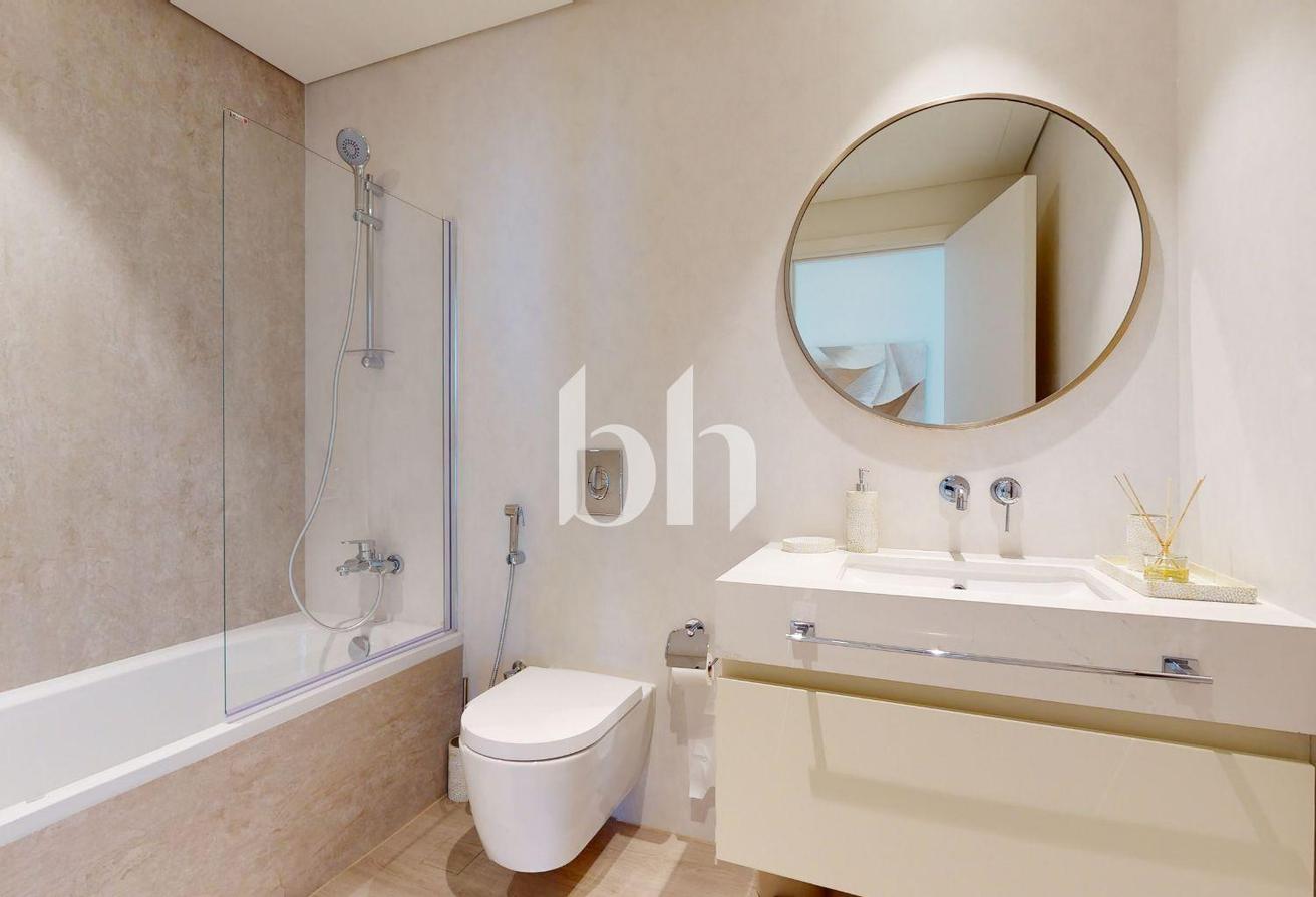 Managed | Stunning Sea & Skyline View | High Floor photo 11