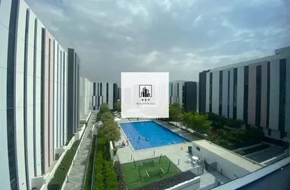 شقة - غرفة نوم - 2 حمامات للايجار في ذا لينك - إيست فييليدج - الجادة - الشارقة