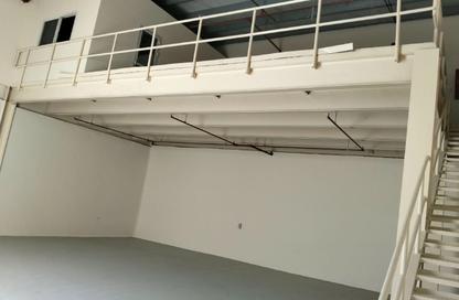 Warehouse - Studio - 2 Bathrooms for rent in Ali Mousa Building - Al Sajaa Industrial - Al Sajaa - Sharjah