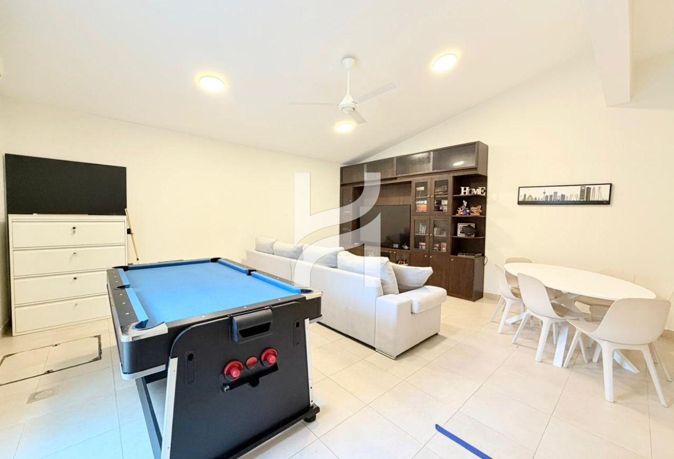4 Bedrooms | Pool View | Highly Upgraded photo 15