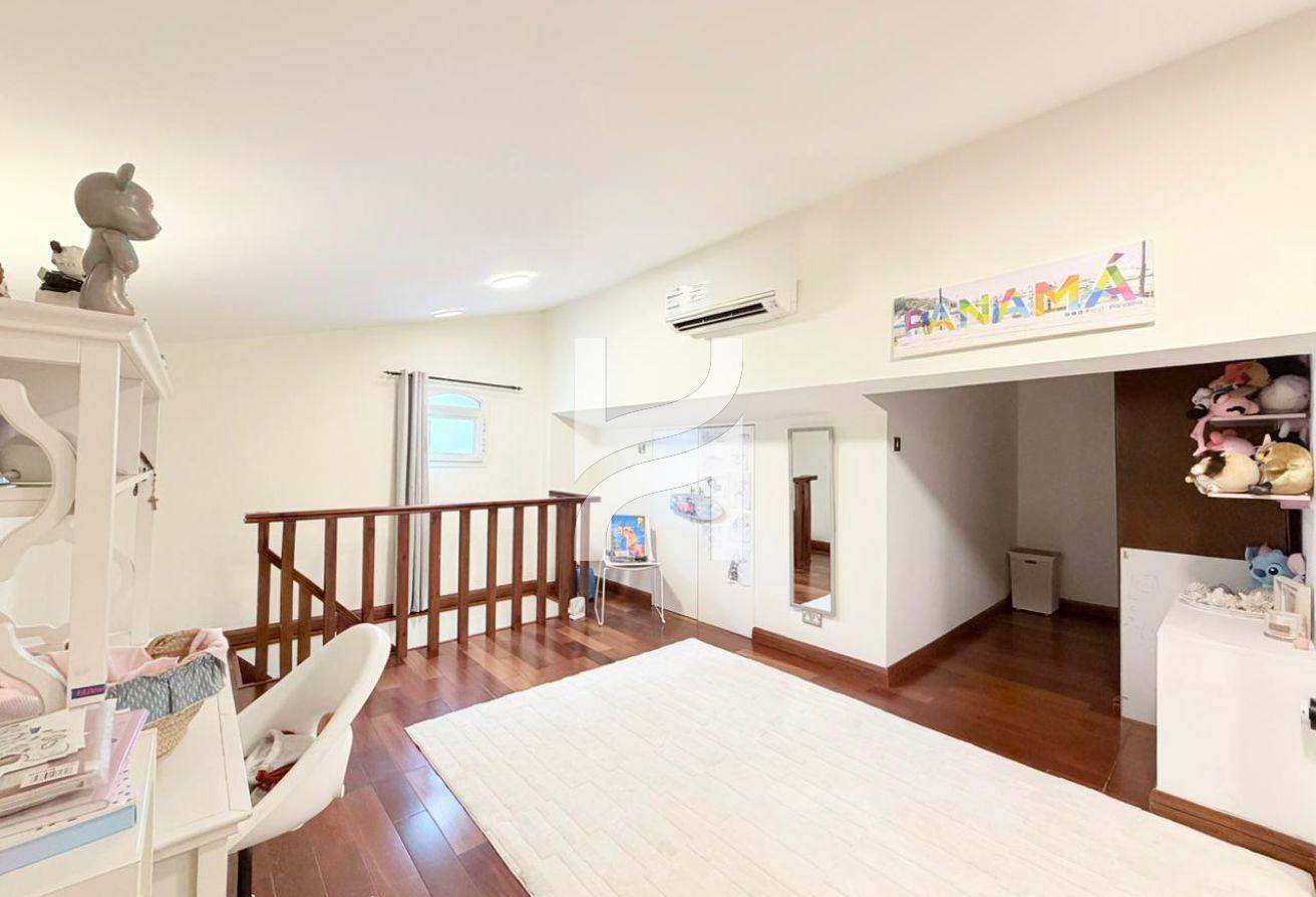 4 Bedrooms | Pool View | Highly Upgraded photo 6