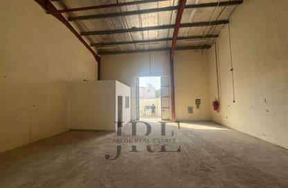 Warehouse - Studio - 1 for rent in Al Sajaa Industrial - Al Sajaa - Sharjah