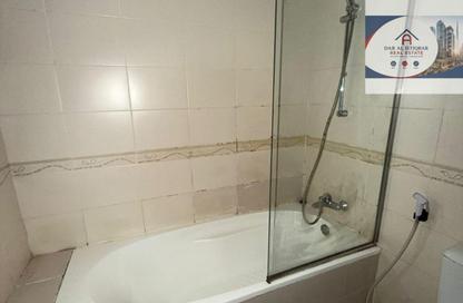 Apartment - 3 Bedrooms - 4 Bathrooms for rent in Thuraya Al Majaz Building - Al Majaz 3 - Al Majaz - Sharjah