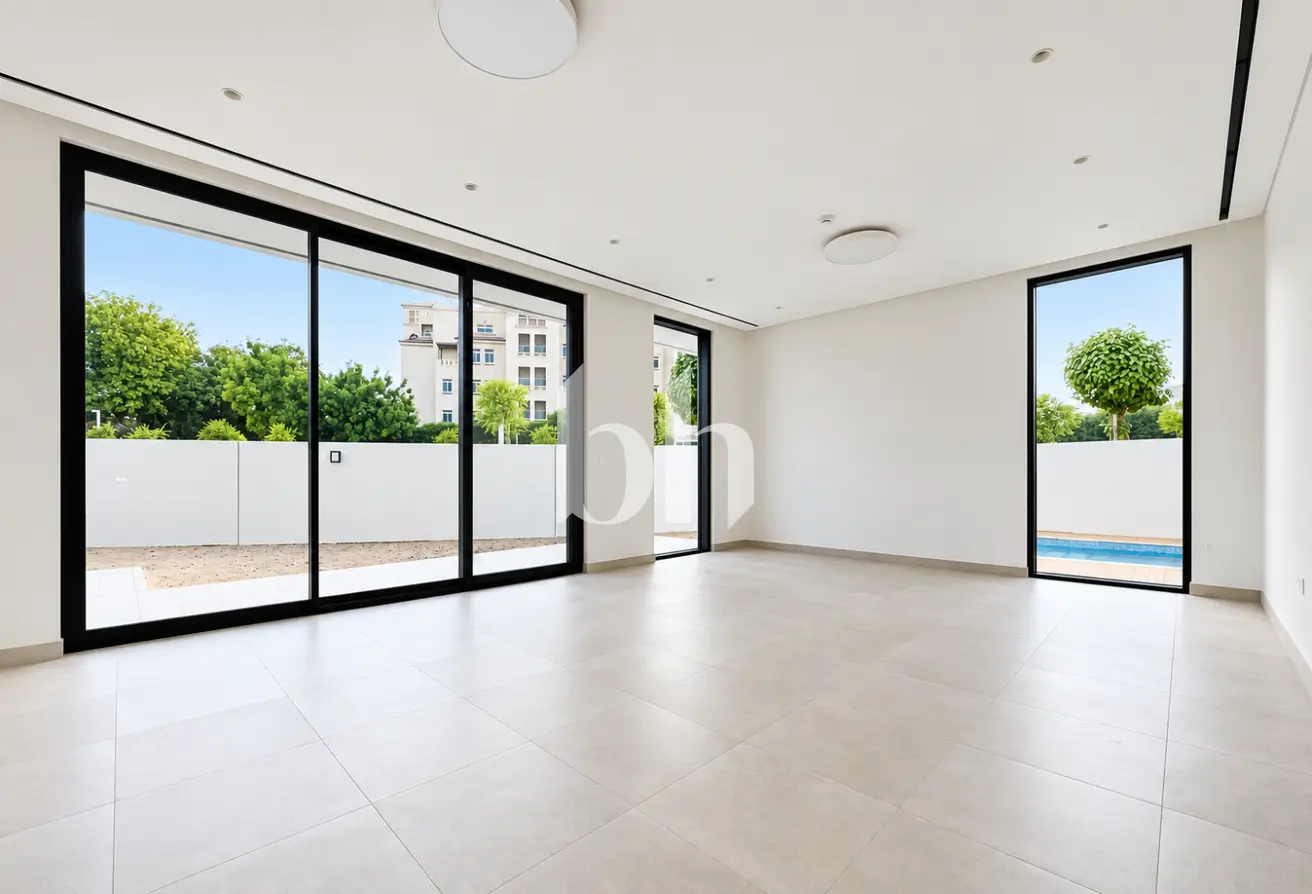 156893480 - Property Main Image