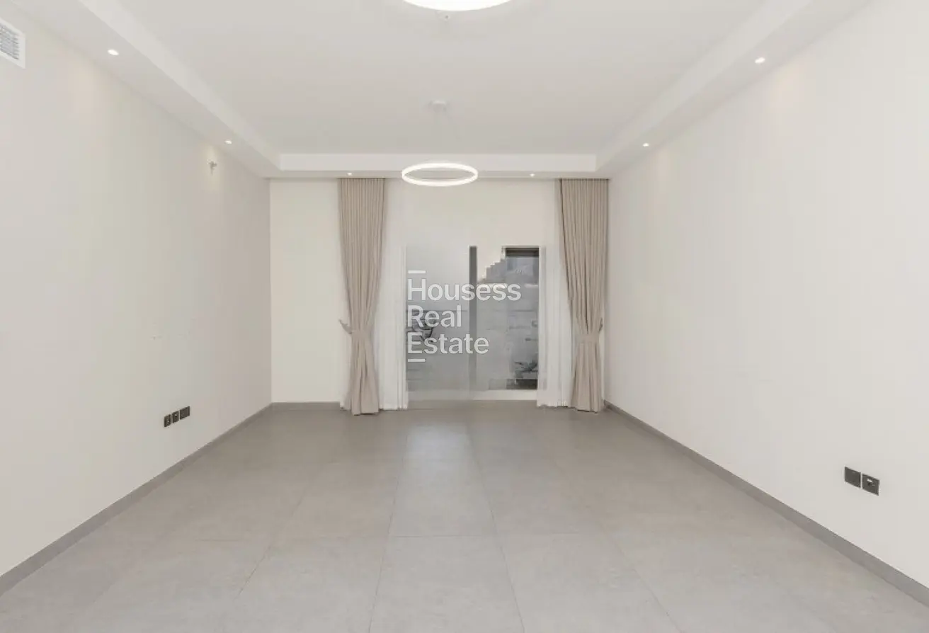 123819272 - Property Main Image