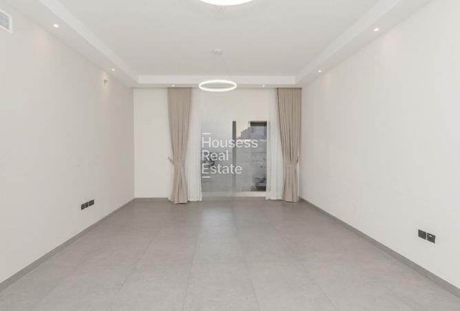 123819272 - Property Main Image