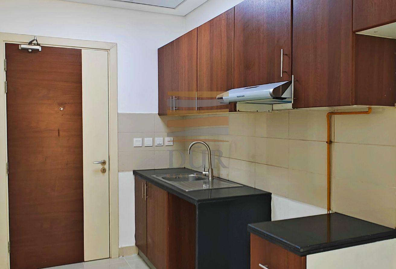 Ready To Move | Unfurnished | Bright & Airy photo 7