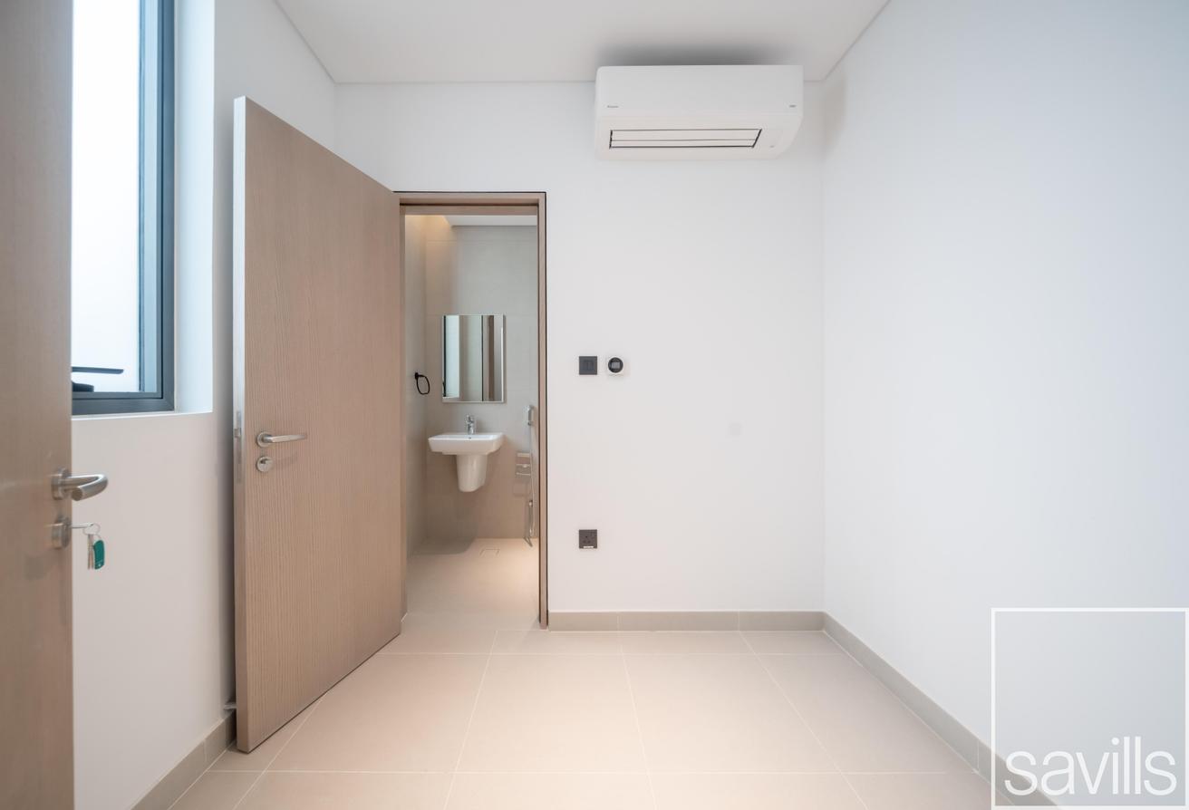 Well Located | Closed Kitchen | Vacant Soon photo 9