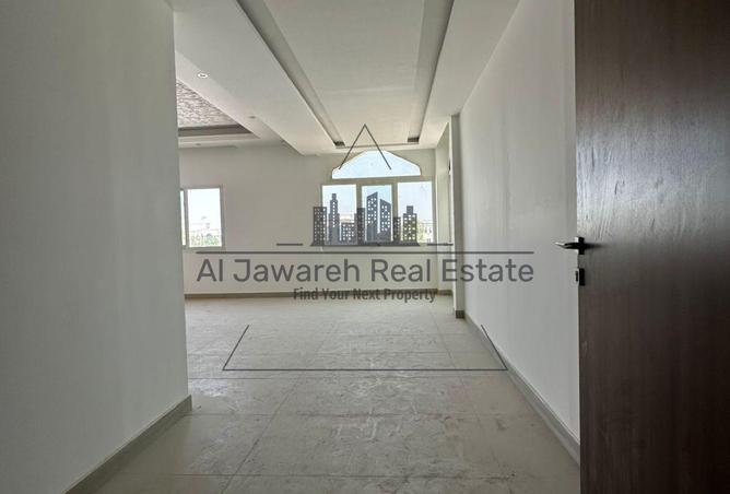 111843377 - Property Image 3