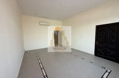 Villa - 5 Bedrooms - 6 Bathrooms for rent in Khalifa City - Abu Dhabi