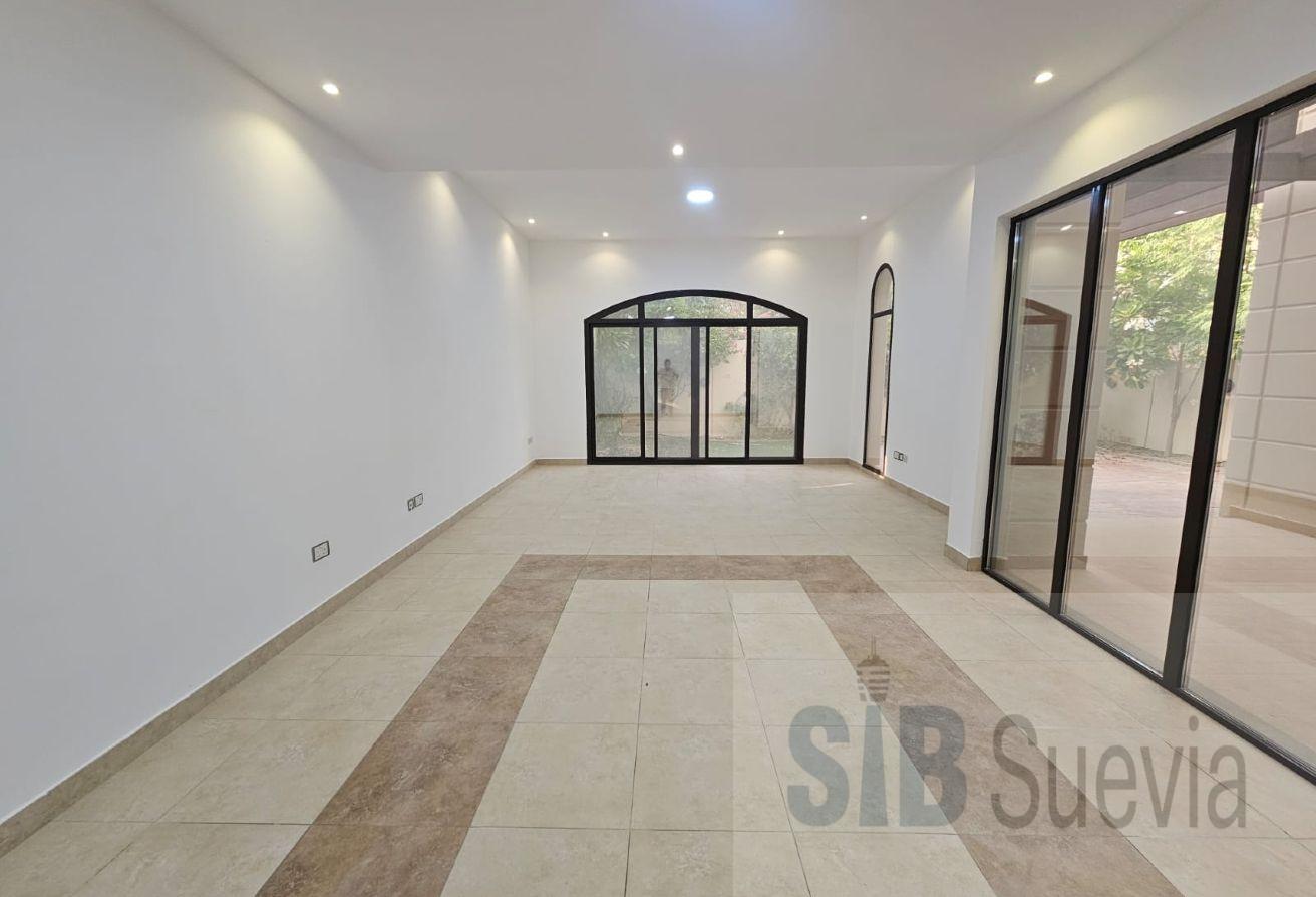 Bright & Spacious | 4 Bed + Maid | Prime Location photo 2